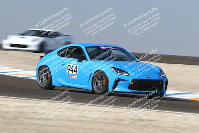 media/Nov-09-2025-Speed Ventures (Sun) [[388b781dcd]]/Red/Session 3 (Turn 2)/